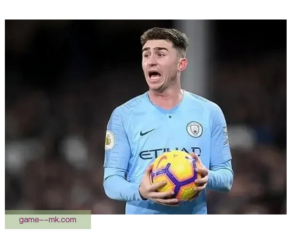 利雅得胜利续约曼城后卫拉波尔特 沙特豪门引援再添重磅力量