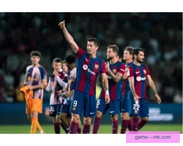 巴萨上赛季奋力拼搏终获西甲亚军成就与遗憾并存